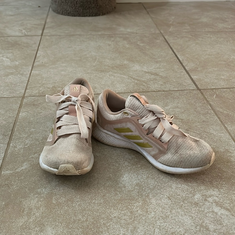 Adidas Sneakers